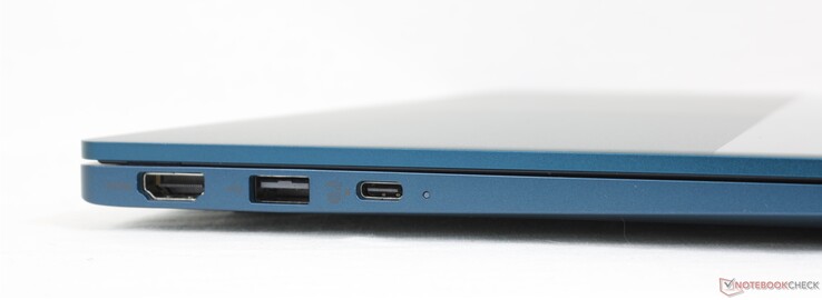 Till vänster: HDMI 1.4, USB-A 3.0, USB-C med DisplayPort + Power Delivery