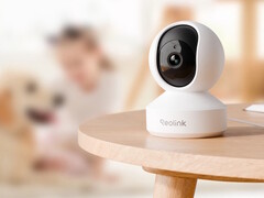 Reolink E1 Pro säkerhetskamera för inomhusbruk på ett bord. (Bildkälla: Reolink)