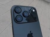 En iPhone 17 Pro i naturen. (Bildkälla: Digital Chat Station via Weibo)