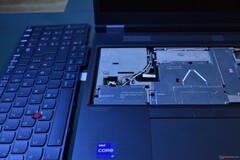 Lenovo ThinkPad P16 Gen 2: tangentbordet borttaget