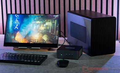 Minisforum Venus Series UM790 Pro med en Razer Core X och en Nvidia GeForce RTX 3060 Ti