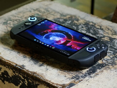 Legion Go 2 förväntas också få en billigare SteamOS-version, precis som Legion Go S innan den. (Bildkälla: Notebookcheck)