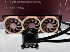AIO CPU-kylaren från Noctua visades upp på Computex 2025. (Bildkälla: Computerbase)