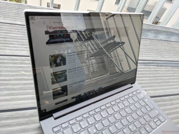 ThinkBook 13x G1 i utomhusbruk
