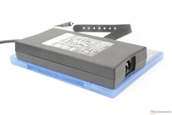 130 W nätadapter