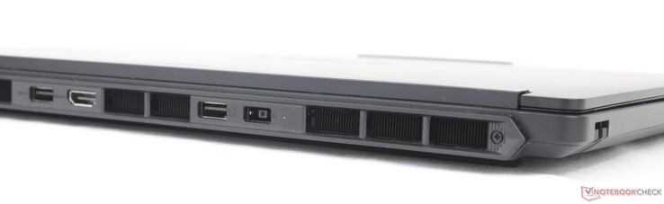 Baksida: 2x USB-A (5 Gbps), HDMI 2.1, nätadapter