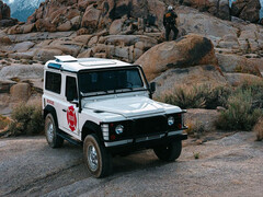 Den nya tuffare Starlink Performance Kit-disken. (Bildkälla: SpaceX)