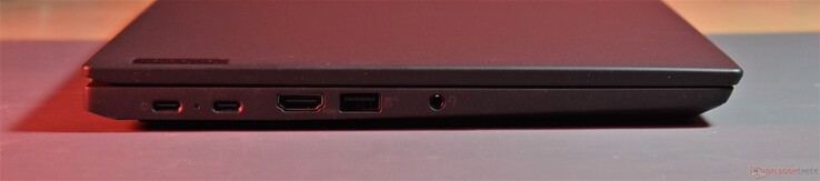 länkar: USB4, USB C 3.2 Gen 2, HDMI, USB A 3,2 Gen 1, 3,5 mm ljud