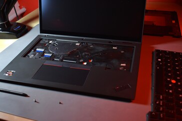ThinkPad L13 Yoga G4: utbytbart tangentbord för användaren