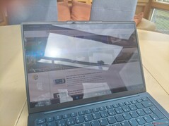 Visning utomhus i dagsljus