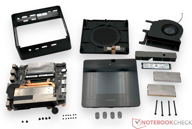Minisforum AtomMan X7 Ti demonterad
