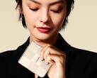 Xiaomi har släppt officiella teaser-affischer, pressfoton och en teaser-video av flipptelefonen Mix Flip 2 med en Leica-kamera. (Bildkälla: Xiaomi)