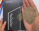 Samsung Galaxy Z Fold 7 är den senaste telefonen som har genomgått JerryRigEveryths hållbarhetstester. (Bildkälla: JerryRigEverything på YouTube)