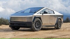 Tesla Cybertruck. Den kantiga pickupen har förlorat den bästa bästsäljande platsen till Ford F-150 i USA (Bildkälla: Motor Trend)