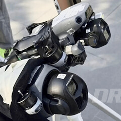 DJI Mavic 4 Pro bredvid en Air 3S. (Bildkälla: via DroneXL & Jasper Ellens)