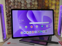 Lenovo Idea Tab Plus (rekommenderat pris 289,99 USD) levereras också med en aktiv pekpenna med 4096 tryck- och lutningsnivåer.
