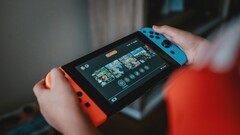 En bild av Nintendo Switch-konsolen i bruk