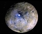 En förbättrad färgåtergivning av dvärgplaneten Ceres (Bildkälla: NASA, JPL-Caltech, UCLA, MPS, DLR och IDA)
