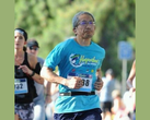 En bild på Takuya Shiraiwa, Capcoms första lokalisatör, som springer ett maratonlopp