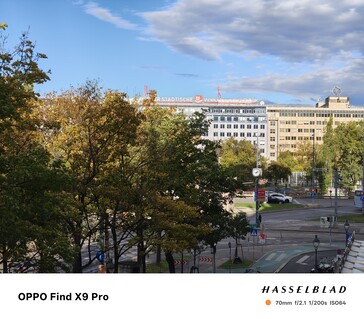 En 70mm bild från Oppo Find X9 Pro med standard 12MP.