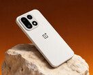 OnePlus 15 börjar på cirka 561 $ i Kina. På bilden: en kampanjbild av telefonen. (Bildkälla: OnePlus)