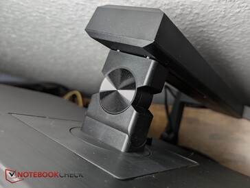 Justerbar gimbal möjliggör flera positioneringsalternativ, inklusive vertikalt läge