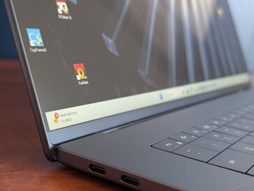 XPS 16 är en av de första bärbara Windows-datorerna med en VRR-panel som klarar bara 1 Hz