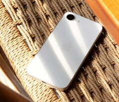 Det är osäkert om iPhone 16e kommer att få en uppföljning nästa år. (Bildkälla: Thai Nguyen)