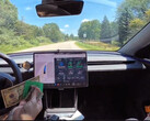 Model Y FSD kör ut från en betalstation efter betalningstransaktion. (Bildkälla: DirtyTesla)