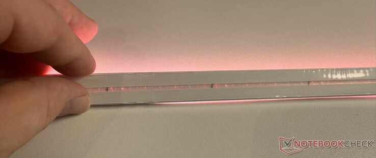 Govee COB Strip Light 2 Pro kan klippas av var 6,5 cm (svarta markeringar)