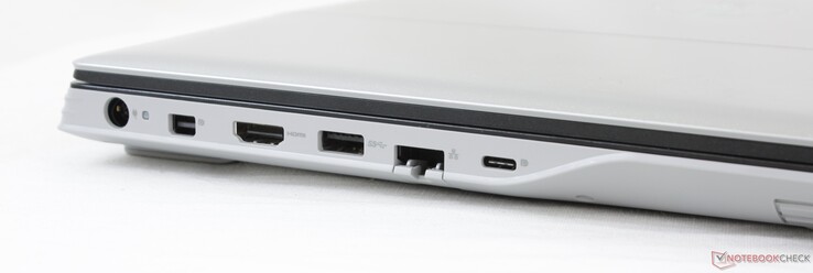 Vänster: AC-adapter, Mini-DisplayPort, HDMI 2.0, USB 3.2 Gen. 1 Typ A, Gigabit RJ-45, USB Typ C med DisplayPort