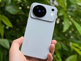 Vivo X500 förväntas ha ett stort batteri på 7500 mAh och chipsetet Dimensity 9600M (bild: vivo X500)