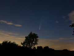 Bilden visar kometen Neowise. (Bildkälla: TheOtherKev - Pixabay)