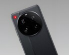 En läckare antyder en riktig optisk zoomkamera för Xiaomi 17 Ultra, medan Oppo Find X9 Ultra sannolikt kommer att hålla sig till dubbla periskop-telefotolinser (Bildkälla: Ace100xd)