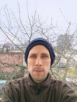 Selfie med 50 MP-kamera med pixelbinning