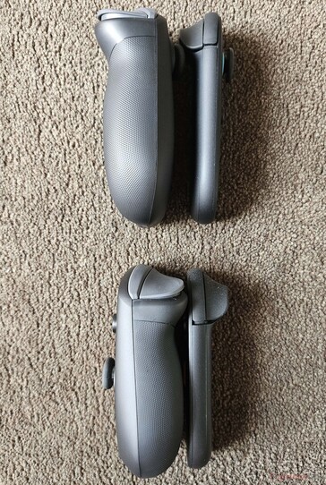 Jämfört med dessa har M12S Joy-Cons betydligt tjockare grepp.