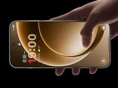 OnePlus 15:s skärm.