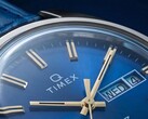 Närbild av den blå fumé-urtavlan på Timex Q 1976 Day and Date.