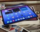 Apple iPad Air med Apple M3 erbjuder mycket kraft och ett högkvalitativt hölje. (Bildkälla: Notebookcheck)