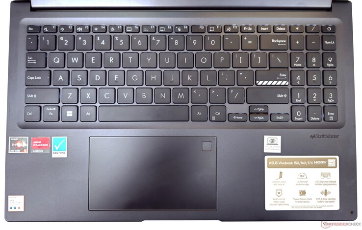 VivoBook 15X erbjuder en hyfsad skriv- och navigeringsupplevelse