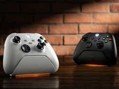8BitDo Ultimate Charging Dock för Xbox-kontroller i vitt och svart.