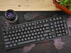 Epomaker Galaxy100 trådlöst mekaniskt tangentbord.