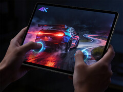 Den 13-tums Legion Y900 gaming tablet kommer att vara utrustad med Snapdragon 8 Elite Gen 5. På bilden: en kampanjbild som visar surfplattan med ett racingspel. 