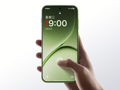 OnePlus 15T (bilden) är ett mindre alternativ till OnePlus 15.