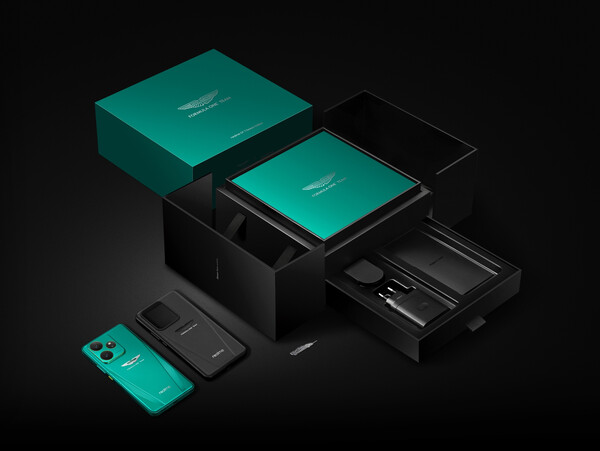 Realme GT 7 Dream Edition levereras i en speciell detaljhandelslåda. (Bildkälla: Realme)
