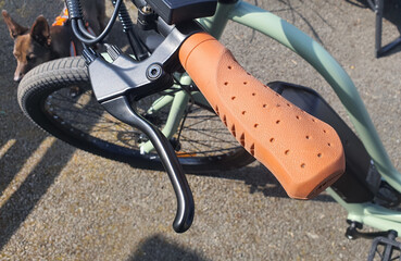Fins greppdesign på elcykeln Touroll B2
