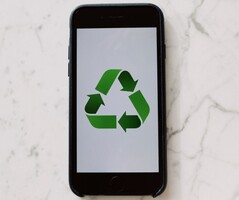 Gamla mobiltelefoner kan användas i nya, miljövänliga IT-koncept.