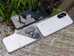 Xiaomi erbjuder Poco F7 i tre olika färger vid lanseringen. (Bildkälla: Notebookcheck)