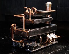 Kopparrör och tryckmätare ger datorn från Billet Labs en steampunk-look.