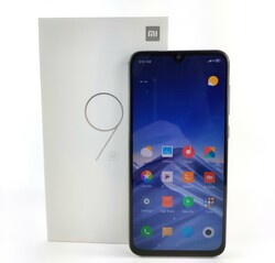 Recension av Xiaomi Mi 9 SE. Recensionsex från TradingShenzhen.